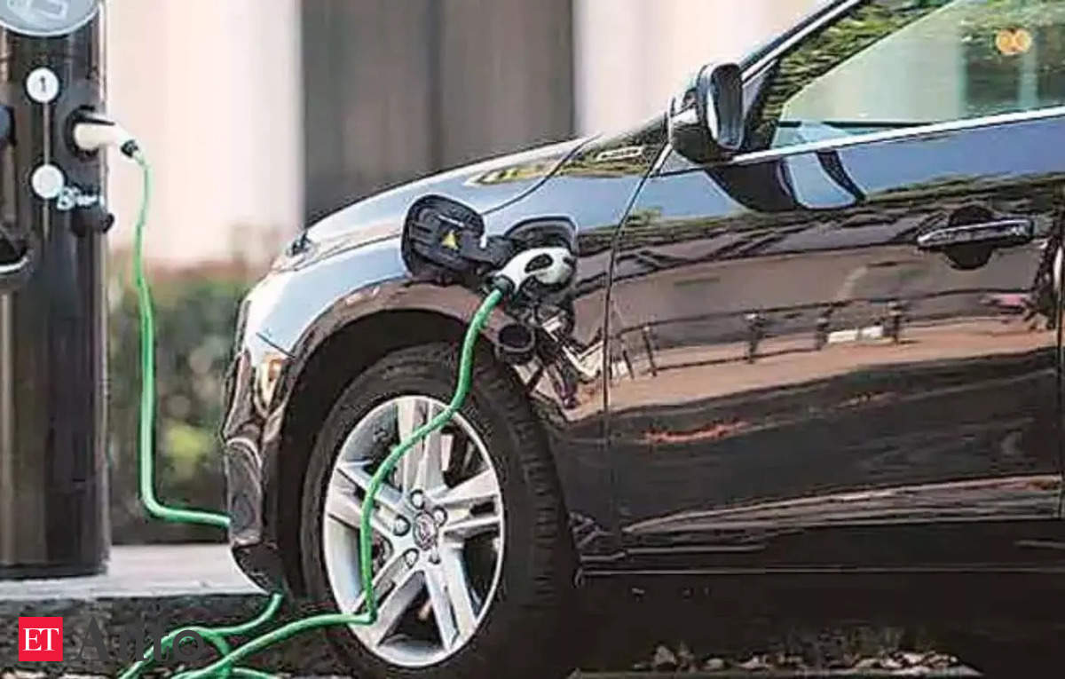 Maharashtra budget: CNG, LPG cars to cost more; high-end EVs face 6% tax hit