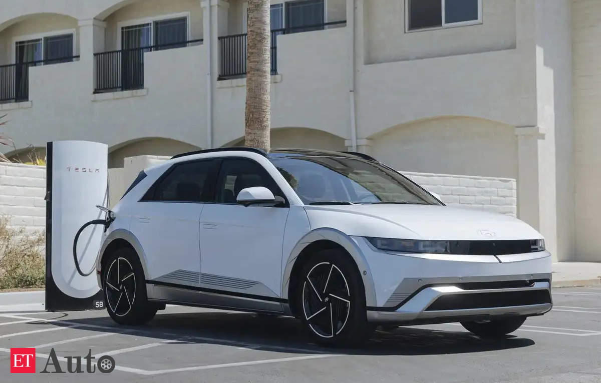 Electric vehicles fuel Indonesia's first car sales growth since June 2023