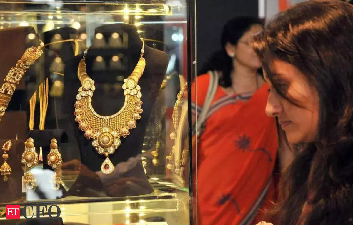 Gems, jewellery exports in April dip by 4.62 pc at USD 2,037.06 mn: GJEPC