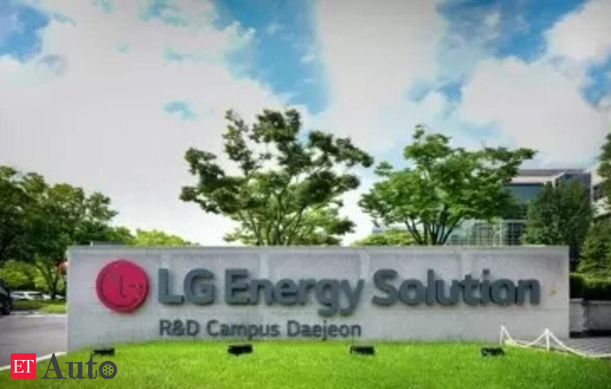 LG Energy begins mass production of batteries at US plant