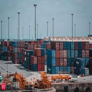 India's export outlook remains uncertain, trade deficit to widen to 1.2% of GDP in FY26: UBI Report