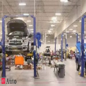 Centre launches new scheme to make India global hub for making electric cars