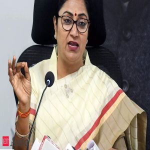 From November 1, only BS6, CNG or EV commercial vehicles to be allowed in Delhi: CM Rekha Gupta